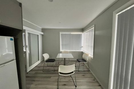 Photo of property in 16 Bowater Place, Manurewa, Auckland, 2102