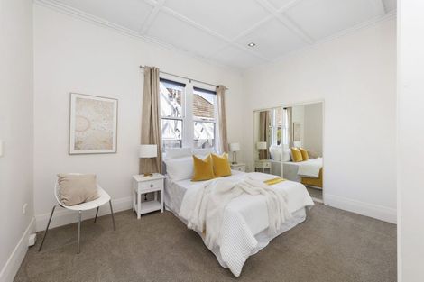 Photo of property in 32 Green Lane East, Remuera, Auckland, 1050