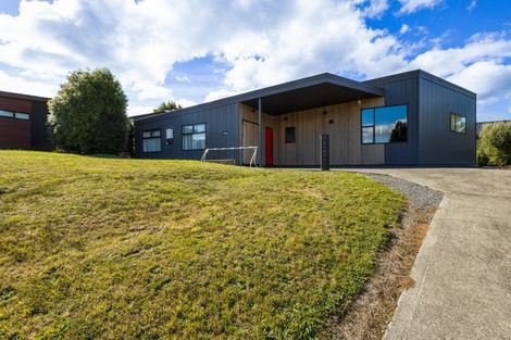 Photo of property in 10 Kowhai Heights, Ohakune, 4625
