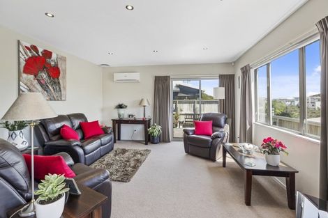 Photo of property in 71 Saint Ives Drive, Camborne, Porirua, 5026
