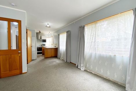 Photo of property in 4/43-53 Chivalry Road, Glenfield, Auckland, 0629