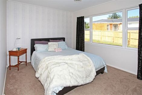 Photo of property in 16 Churchill Street, Pukekohe, 2120