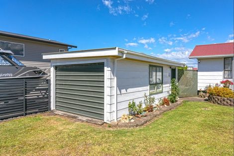 Photo of property in 14 Tokoroa Road, Tairua, 3508
