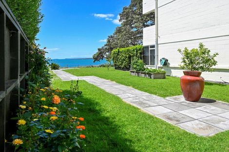 Photo of property in 2/21 Clifton Road, Hauraki, Auckland, 0622