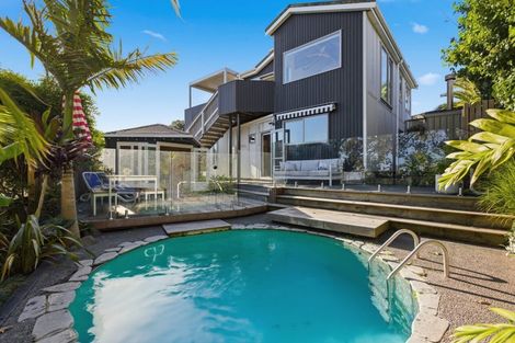 Photo of property in 30 Terrace Avenue, Mount Maunganui, 3116