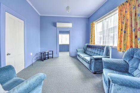 Photo of property in 26 Hunter Street, Edendale, 9825