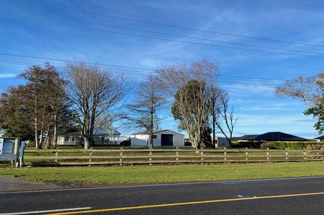 Photo of property in 76 Turuturu Road, Hawera, 4674
