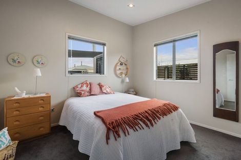 Photo of property in 32 Roretana Drive, Athenree, Waihi Beach, 3177