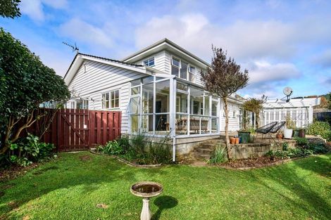 Photo of property in 11 Mckeefry Grove, Tawa, Wellington, 5028