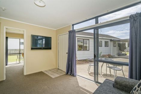Photo of property in 10 Joan Gaskell Drive, Whitianga, 3510
