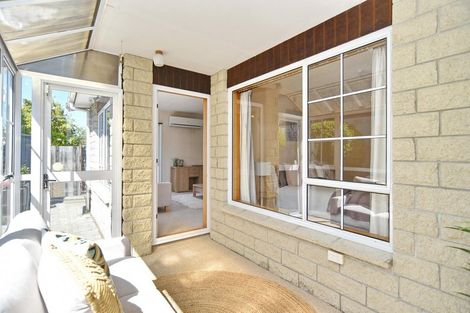 Photo of property in 2/12 Lagan Street, Belfast, Christchurch, 8051