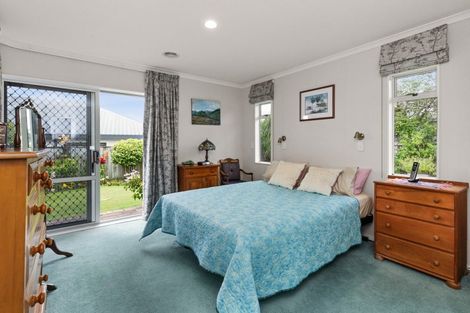 Photo of property in 11 Kingsgate Avenue, Havelock North, 4130
