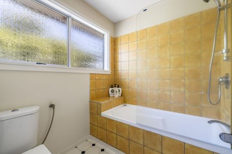 Photo of property in 230 Avonhead Road, Avonhead, Christchurch, 8042