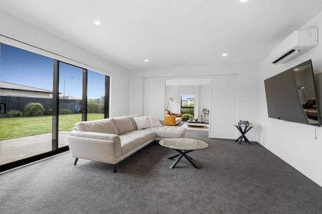 Photo of property in 1 Challow Court, Rolleston, 7615