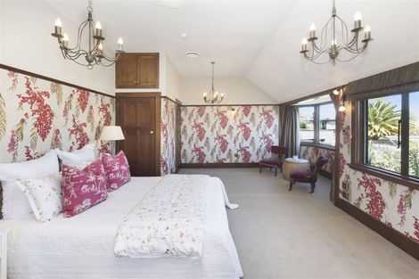 Photo of property in 283 Papanui Road, Merivale, Christchurch, 8052