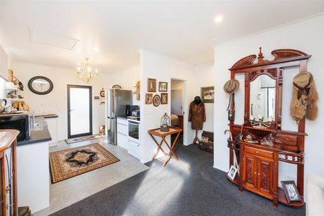 Photo of property in 20 Ngareta Street, Marton, 4710