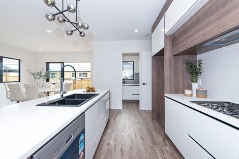 Photo of property in 70 Thomas Road, Flat Bush, Auckland, 2019