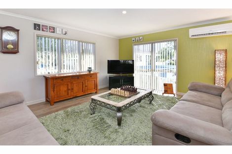 Photo of property in 5a Hammond Avenue, Hatfields Beach, Orewa, 0931
