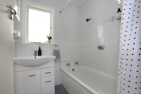 Photo of property in 24 Churchill Avenue, Feilding, 4702