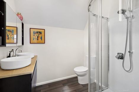 Photo of property in 47 Nevay Road, Miramar, Wellington, 6022