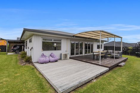 Photo of property in 28d Marram Place, Mangawhai Heads, Mangawhai, 0505