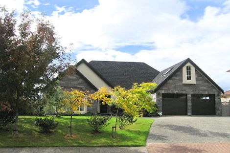 Photo of property in 27 Sylvan Way, Silverstream, Upper Hutt, 5019