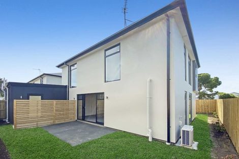 Photo of property in 2/15 Rawhiti Avenue, New Brighton, Christchurch, 8083