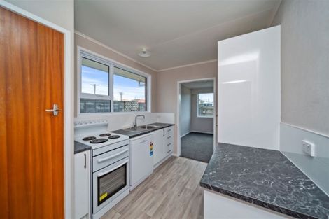 Photo of property in 14 Caledonia Street, Hawera, 4610