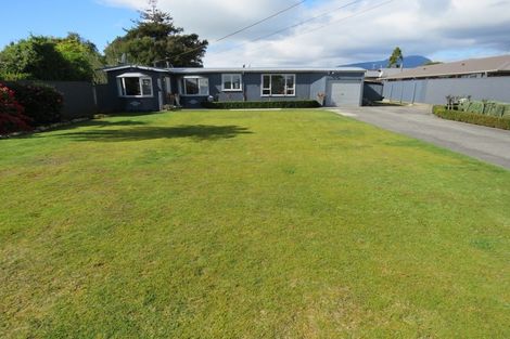 Photo of property in 115 Russell Street, Westport, 7825