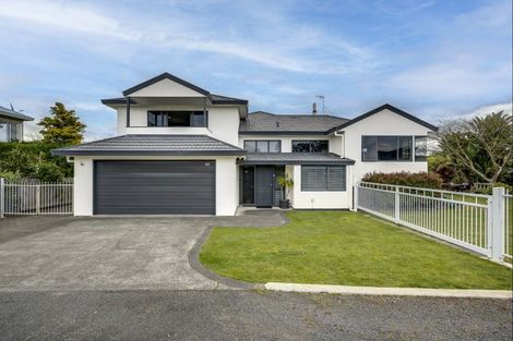 Photo of property in 85 Le Quesne Road, Bay View, Napier, 4104