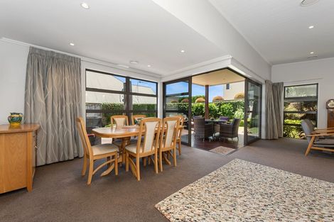 Photo of property in 6 Caversham Drive, Rototuna, Hamilton, 3210