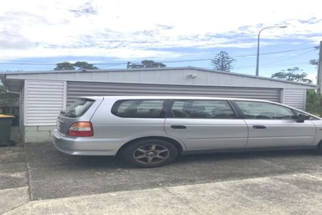 Photo of property in 33 Glenview Road, Glen Eden, Auckland, 0602