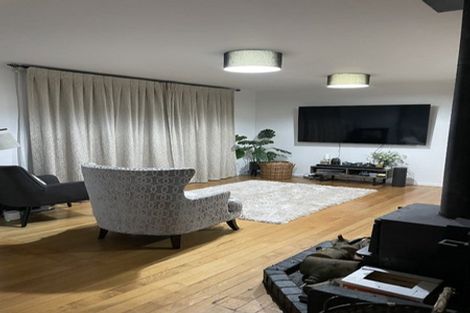 Photo of property in 47 Farquhar Road, Glendene, Auckland, 0602