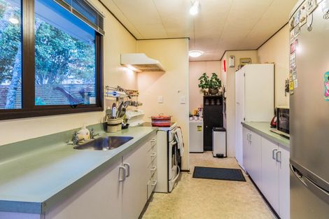 Photo of property in 2/109 Oreil Avenue, West Harbour, Auckland, 0618