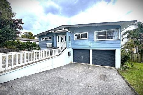 Photo of property in 20 Tawhana Crescent, Red Beach, 0932