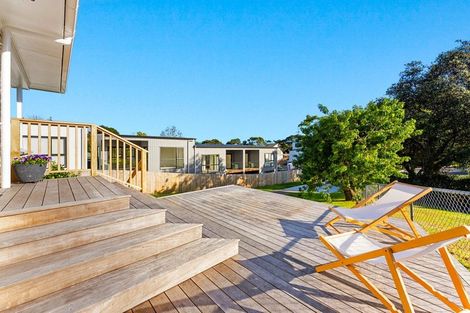 Photo of property in 1/22 Gladys Avenue, Glenfield, Auckland, 0629