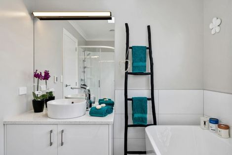 Photo of property in 8 Saint Columbans Grove, Boulcott, Lower Hutt, 5010