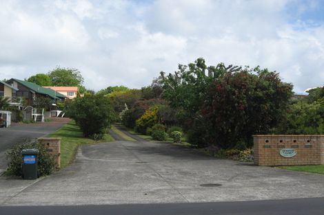 Photo of property in 892 Whangaparaoa Road, Manly, Whangaparaoa, 0930