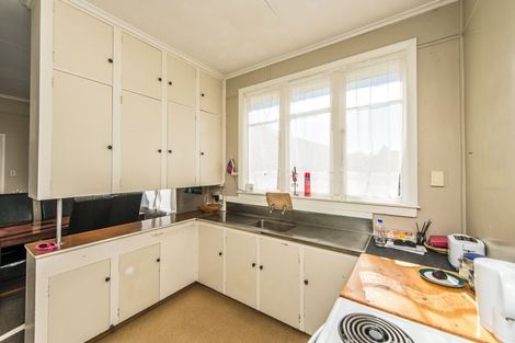 Photo of property in 42 High Street, Marton, 4710