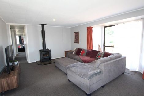 Photo of property in 1 Waitara Place, Tokoroa, 3420