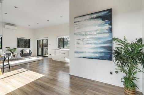 Photo of property in 115 Stanley Road, Glenfield, Auckland, 0629