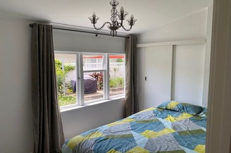 Photo of property in 8 Keith Sands Grove, Havelock North, 4130