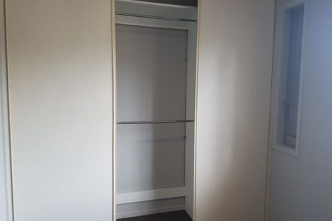 Photo of property in 1/546 Glenfield Road, Glenfield, Auckland, 0629