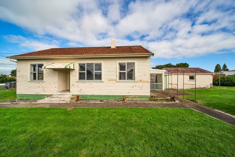 Photo of property in 12 Clive Street, Hawera, 4610