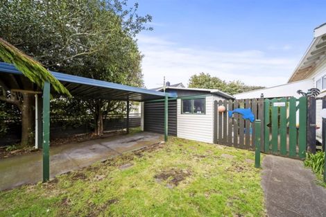Photo of property in 14 Waihi Road, Hawera, 4610