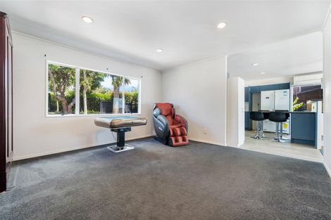 Photo of property in 4 Castaway Place, Gulf Harbour, Whangaparaoa, 0930