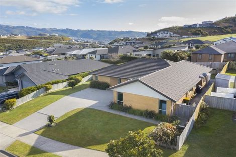 Photo of property in 10 Paparoa Crescent, Aotea, Porirua, 5024