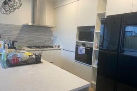 Photo of property in 32 Tumu Road, Papakura, 2110