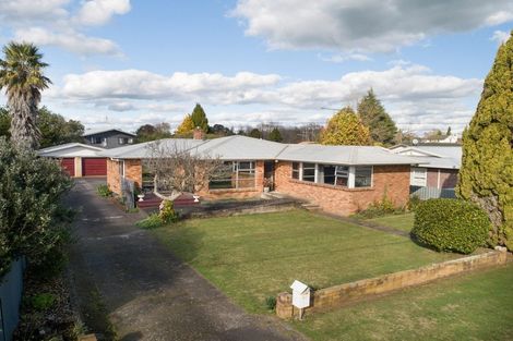 Photo of property in 84 Shakespeare Street, Leamington, Cambridge, 3432