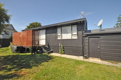 Photo of property in 1/79 Everglade Drive, Goodwood Heights, Auckland, 2105